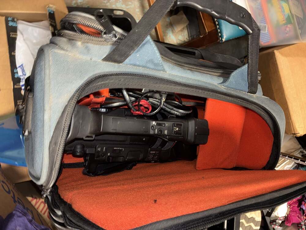 Canon XH-A1 MiniDV HDV Camcorder with Carrying Case and Remote